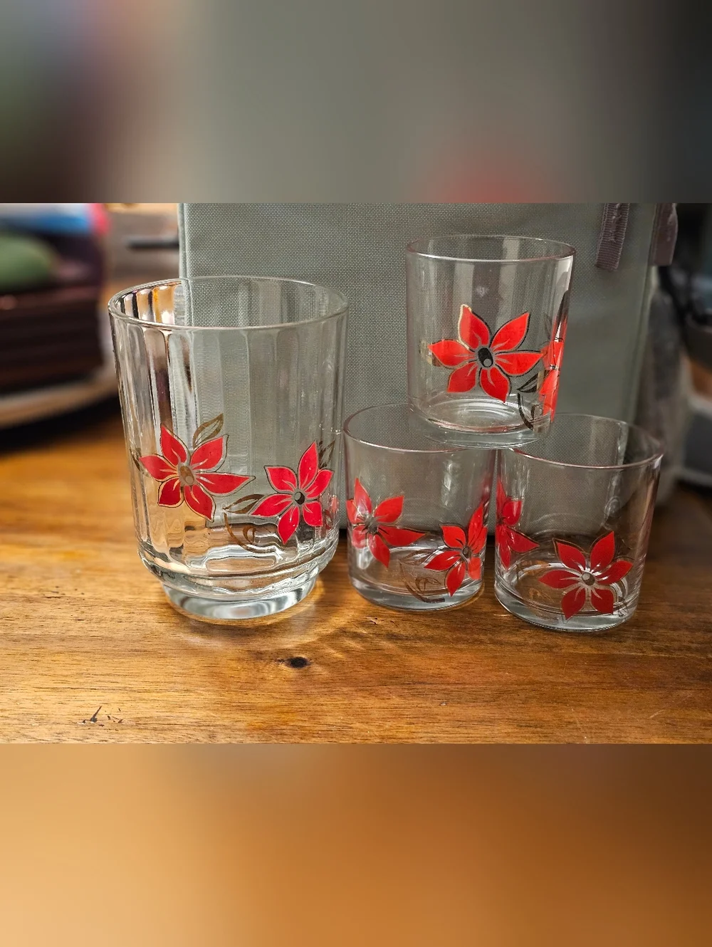 Vintage Poinsetta Ice Bucket And Drinking Glasses Set Of 4 Red Gold Retro